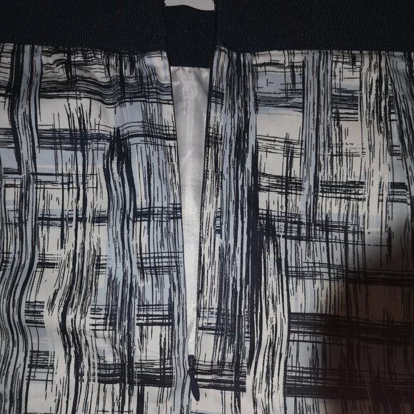 Pure Alfred Sung Ladies Lightweight Size 16 Straight Fit skirt - Picture 8 of 8